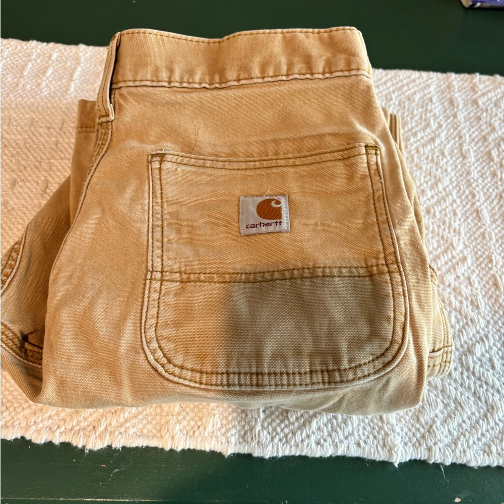 Carhartt Tan Relaxed Fit Pants- In great condition , look vintage not sure age!